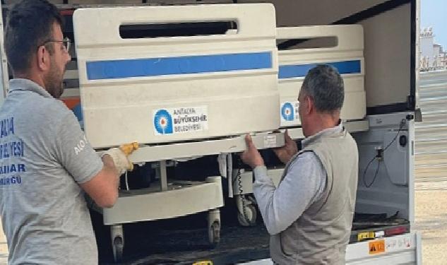 Antalya Büyükşehir Belediyesi hasta ve hasta yakınlarının yanında