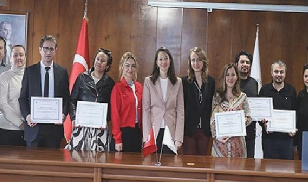 DEÜ’nün Mezun Kartı Yoğun Talep Görüyor