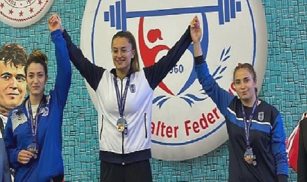 Kocaeli’nin haltercilerinden 2 gümüş madalya