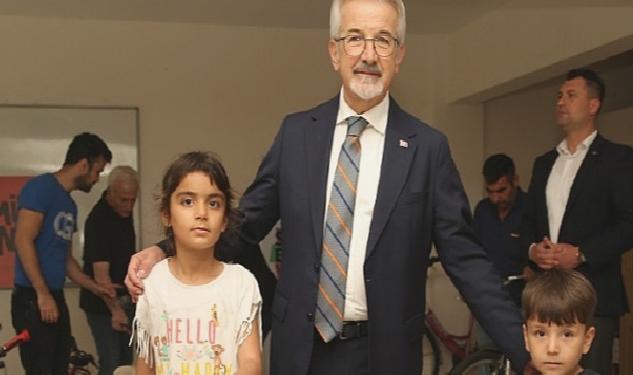 Onarılan bisikletler depremzede çocukları mutlu etti