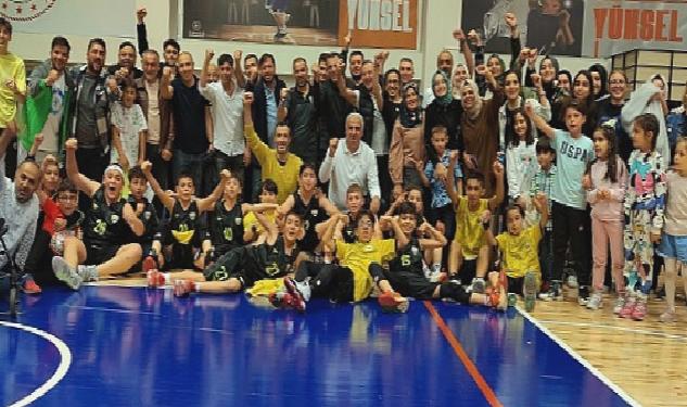 Büyükşehir Belediyespor Basketbolda Alt Yaş Kategorilerinde İki Şampiyonluk Birden Kazandı