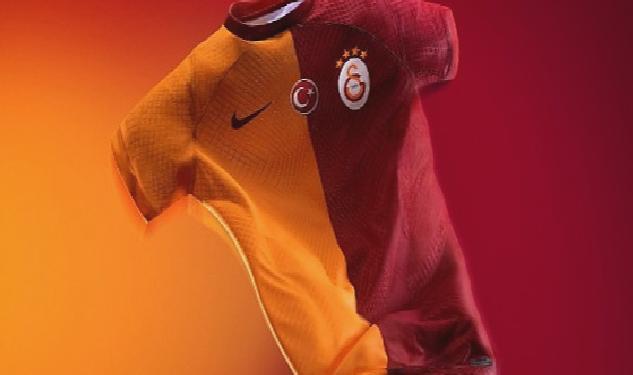 Galatasaray’ın Parçalı Forması Yeniden Sahalarda