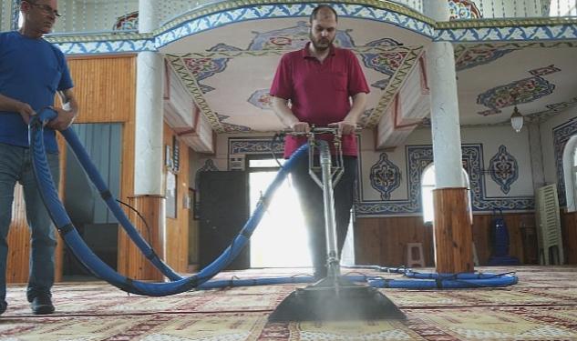 Gemlik Belediyesi’nden ibadethanelerde bayram hazırlığı