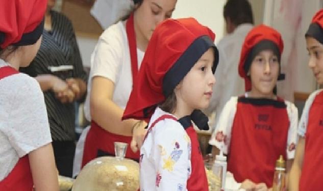 Gölcük Belediyesi’nden Gençlere Yönelik Pastacılık Kursu