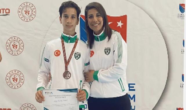 İzmir Yeşilay Spor Kulübü’nden art arda başarı 