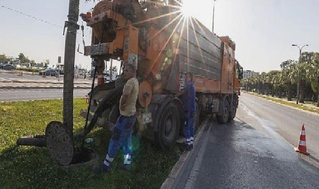 İZSU ekipleri bayramda da görev başında