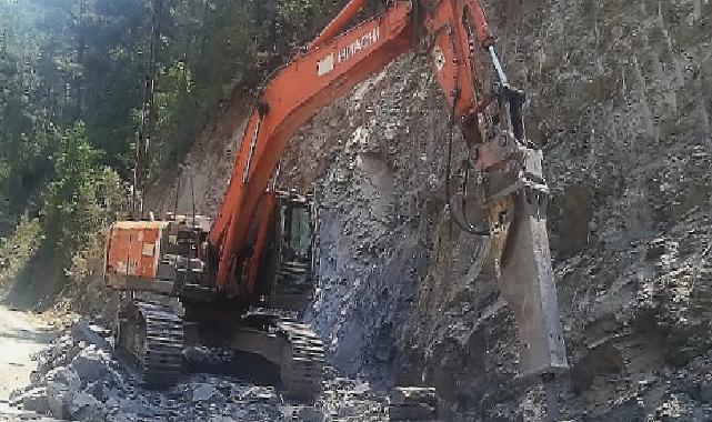Alanya Beldibi yolunda asfalt hazırlığı sürüyor