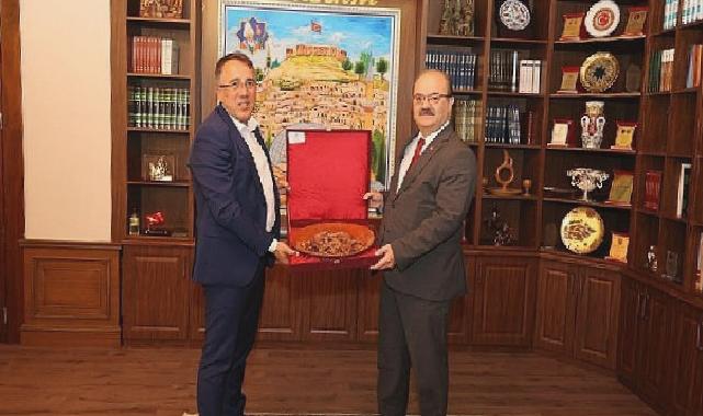 Bakan yardımcısı Çam’dan Belediye Başkanı Savran’a ziyaret  