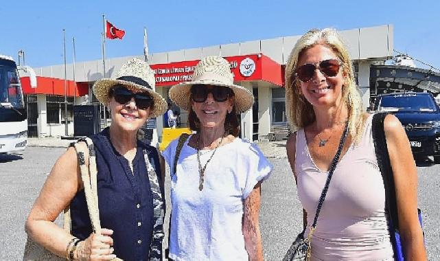 Bu yılın 10’uncu kruvaziyer gemisi de İzmir’e yanaştı