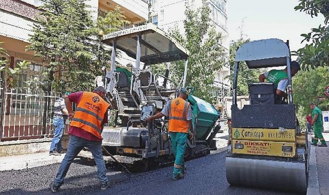 Çankaya’da asfalt çalışmaları hız kesmeden devam ediyor 
