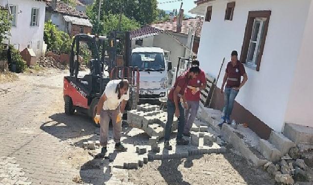 Kırsalda sokaklar parke taş ile örülüyor
