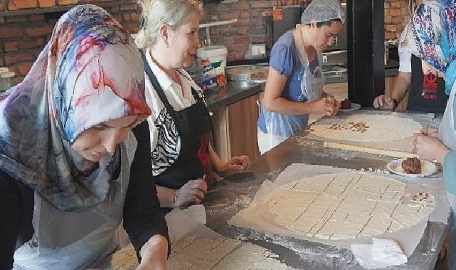 Ödüllü mantı bükme yarışması Keçiören’de düzenlendi