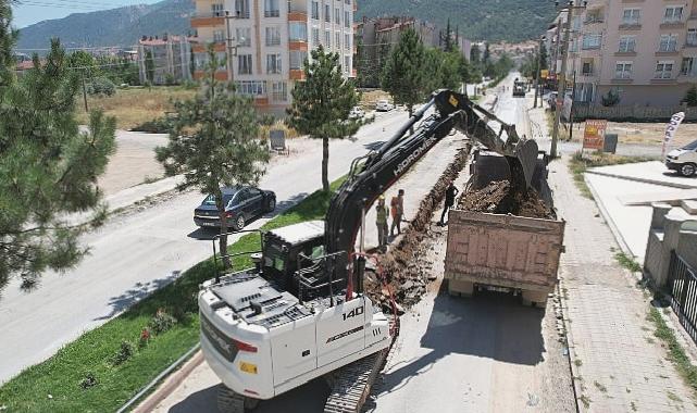 Başkan Altay: “128 Kilometrelik Islah Çalışmasıyla Akşehir’in Su Şebekesini Yeniliyoruz”