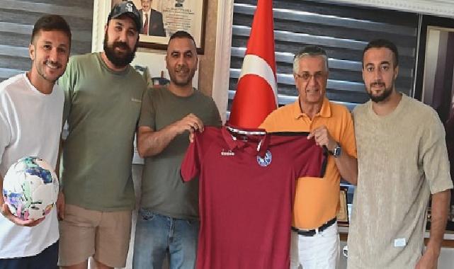 Kemer Belediyesi’nden ilçenin futbol takımlarına malzeme desteği