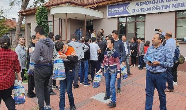 Kocaeli Büyükşehir’den deprem farkındalığı eğitimleri