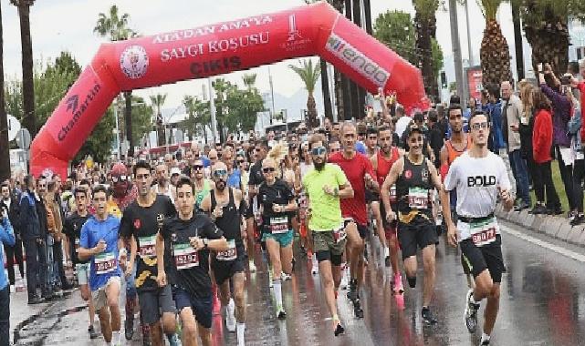 Karşıyaka tek yürek oldu, Ata’dan Ana’ya koştu