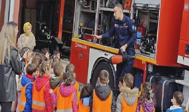 Büyükşehir İtfaiyesinin minik ziyaretçileri