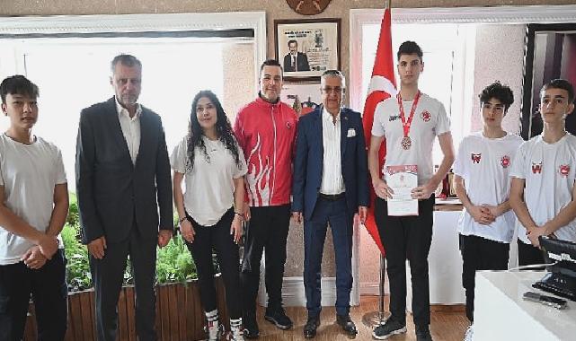 Kemer Belediyesi Kick Boks Takımı göz dolduruyor