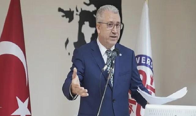 Rektör Prof. Dr. Budak, EÜTF Akademik Kurulu’nda akademisyenlerle bir araya geldi