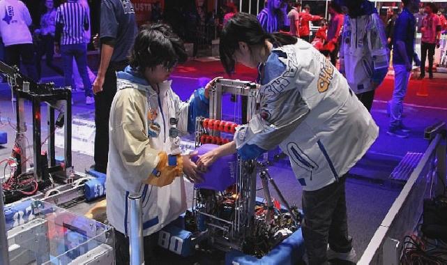 Robotlar “Show” Dünyasına da Girdi!