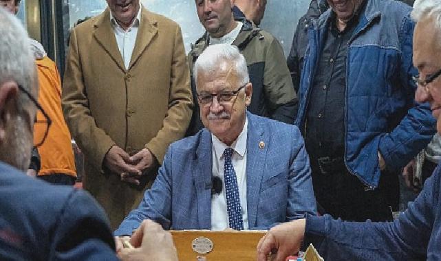 Başkan Deveciler, Bahçelievler Mahallesi’nde Halkla Buluştu