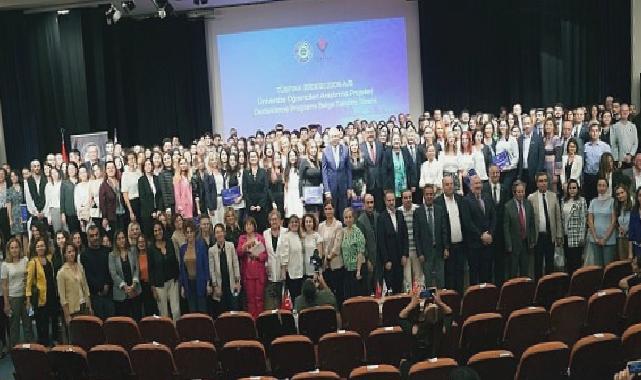 Ege Üniversitesi TÜBİTAK 2209-A/B Öğrenci Projelerinde yine zirvede yer aldı