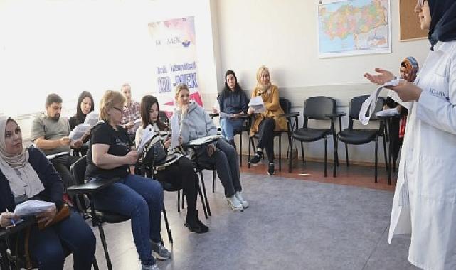 Kocaeli’deki yabancıların ailesi; KO-MEK