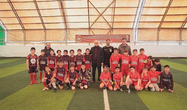 Nevşehir Belediyesi tarafından düzenlenen 3. İlkokullar Arası 23 Nisan Halı Saha Futbol Turnuvası başladı