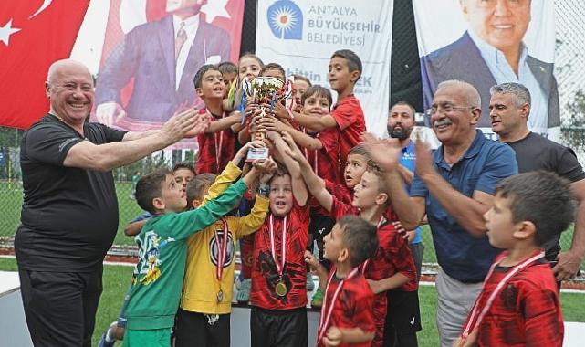 23 Nisan Futbol Turnuvası heyecan kattı