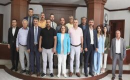 Didim’de Cumhur İttifakı Belediye Meclis Üyeleri Didim Belediye Başkanı Hatice Gençay’ı makamında ziyaret etti