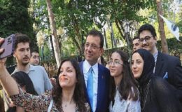 İstanbul Vakfı’nın Dr. Dilek Kaya İmamoğlu’nun fikir öncülüğüyle hayata geçirdiği Büyüt Hayallerini projesinin burs sağladığı 252 öğrenci okullarından mezun oldu