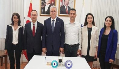 Egeli eğitim bilimci Doç. Dr. Uslu’dan “Mentör Destekli Psikolojik İhtiyaçlara Duyarlı Öğretim” projesi